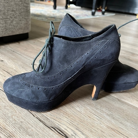 Dolce Vita Suede Wingtip Platform Oxford Shoe​ - Picture 7 of 7